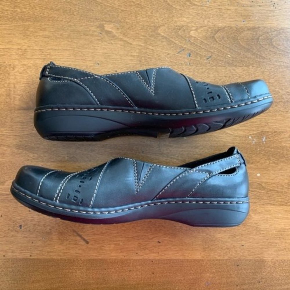 𝅺NWOT Clark’s Evianna Fig Black Leather Slip On. 8N - Picture 3 of 8